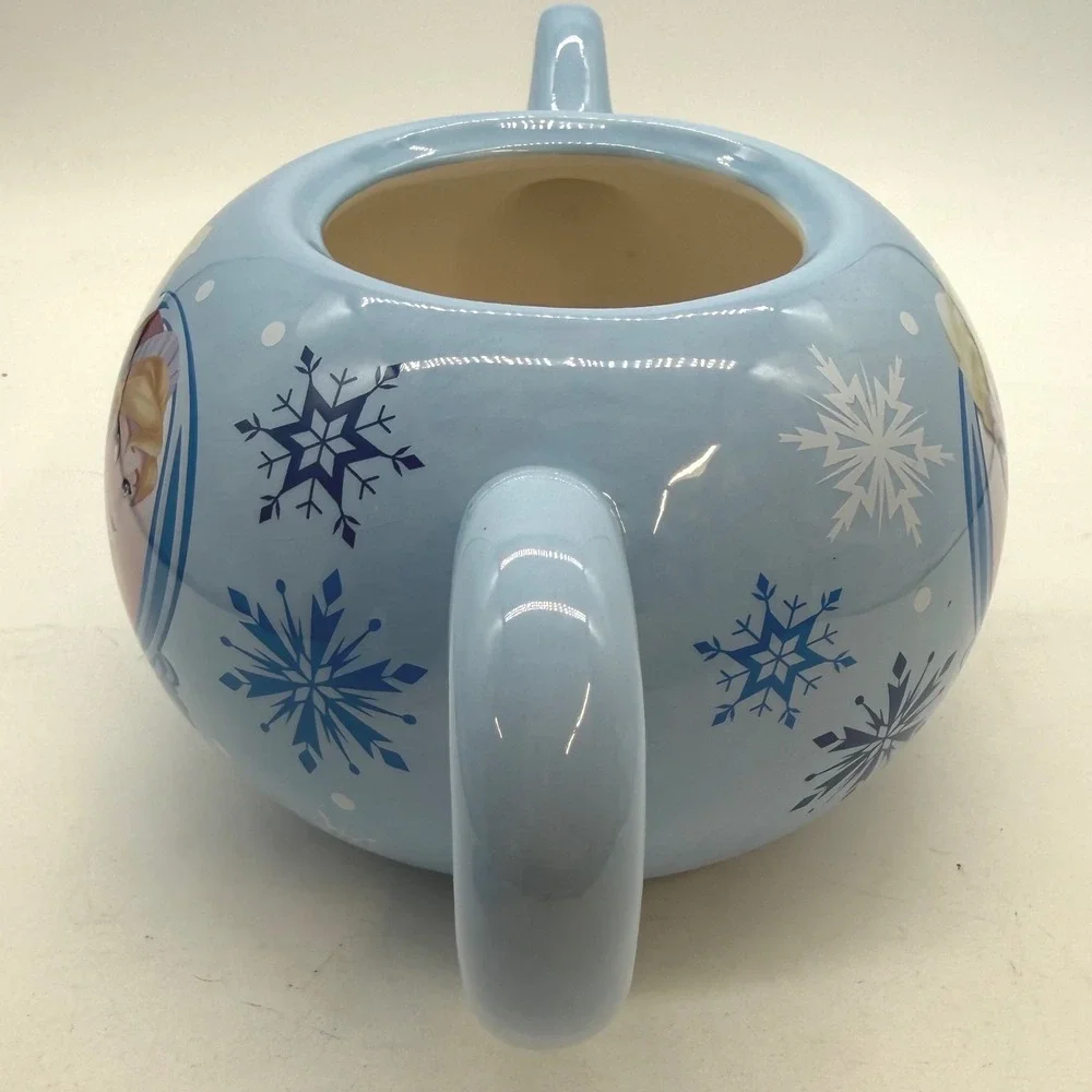 Disney Frozen Elsa Anna Ceramic Teapot Blue Snowflake Lid Movie Collectible